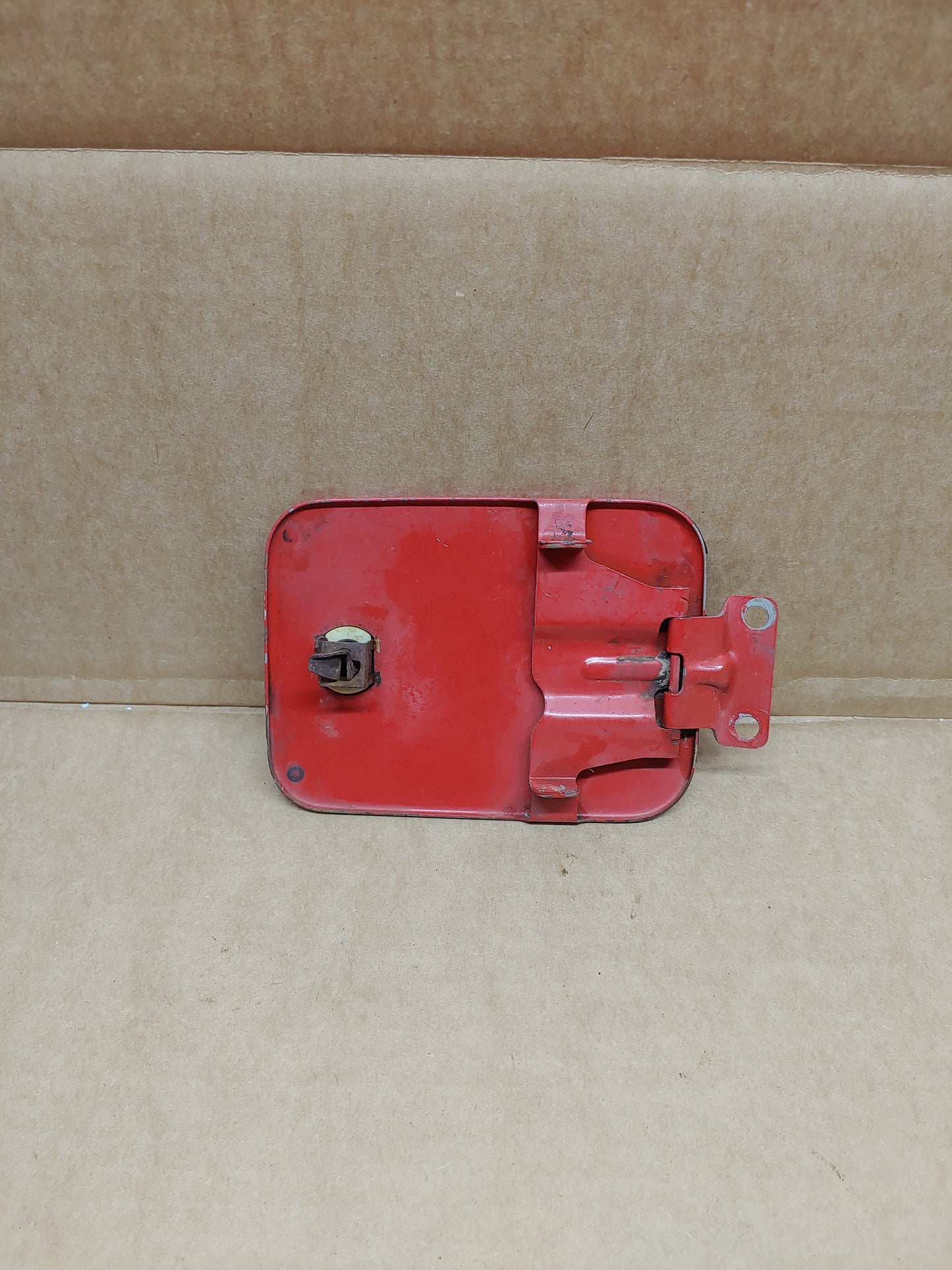 1979-1983 Mazda RX7 SA/FB Gas Door