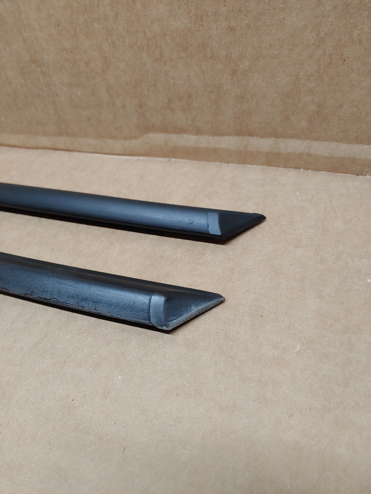 1979-1980 Mazda Rx7 SA Rear Fender Side Molding Trim