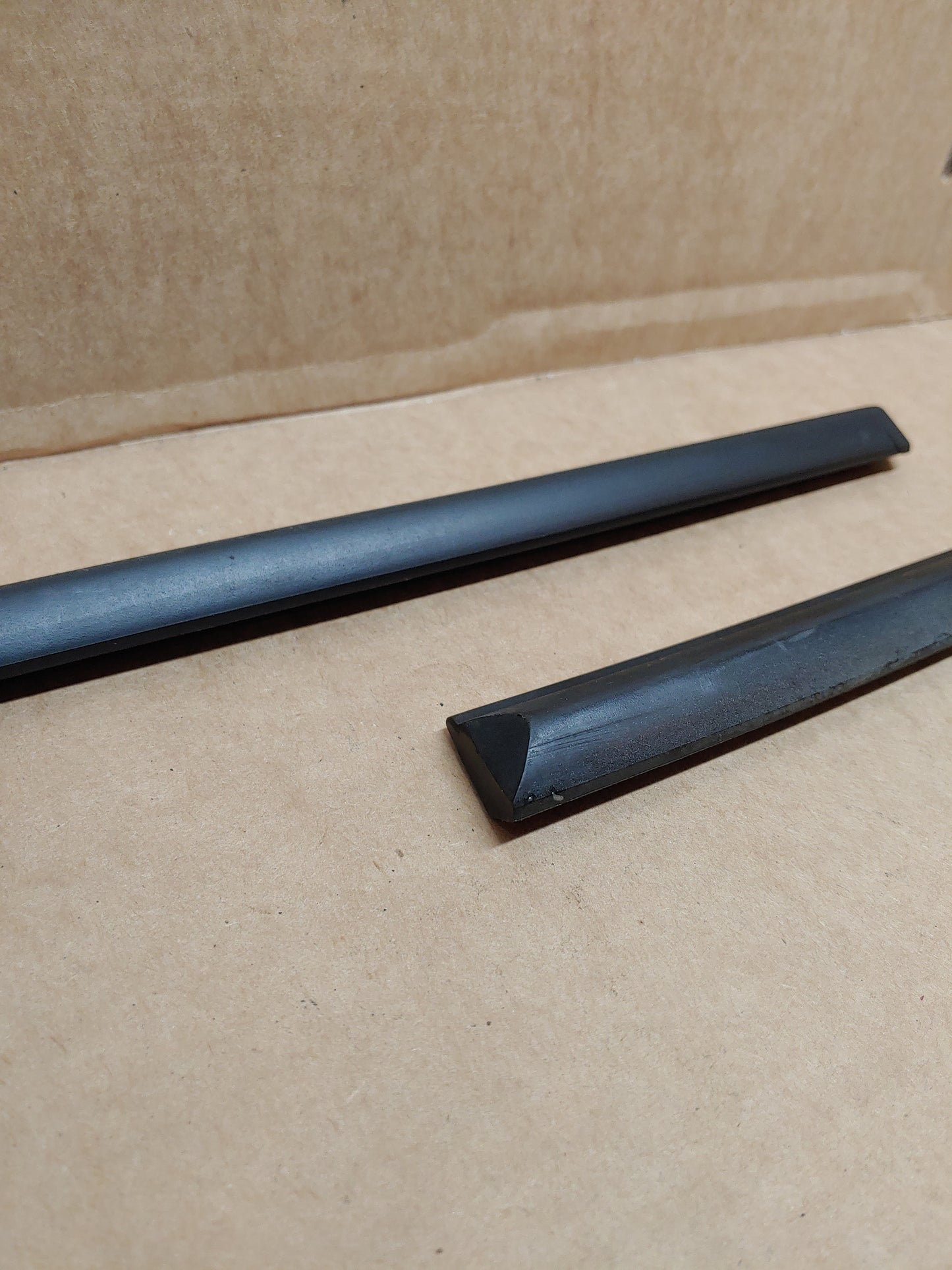1979-1980 Mazda Rx7 SA Rear Fender Side Molding Trim