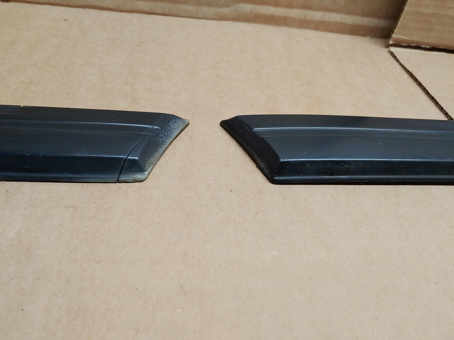 1981-1985 Mazda Rx7 FB Rear Fender Side Molding Trim