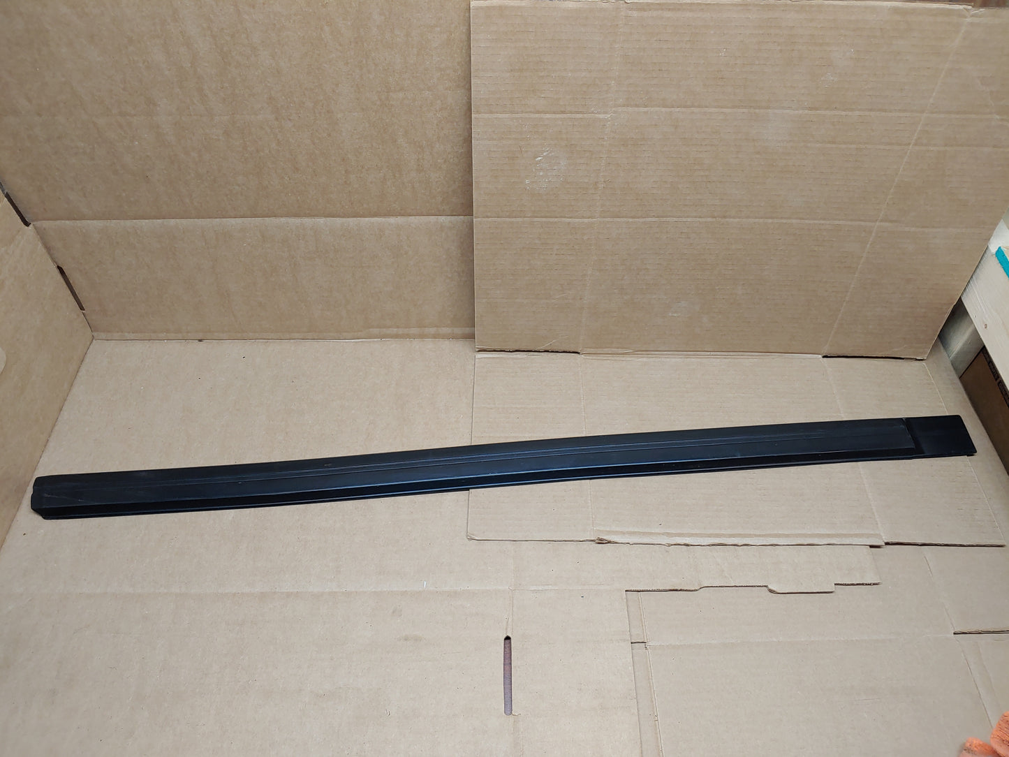 1981-1985 Mazda Rx7 FB Door Side Molding Trim