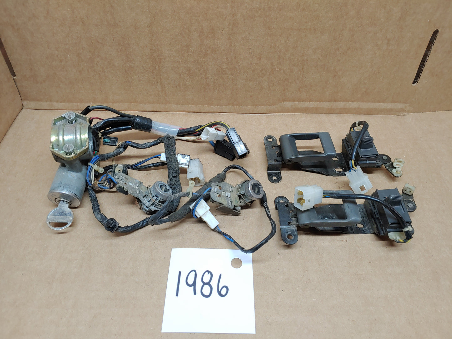 1986 Mazda RX7 FC Complete Electric Lock and Key Set