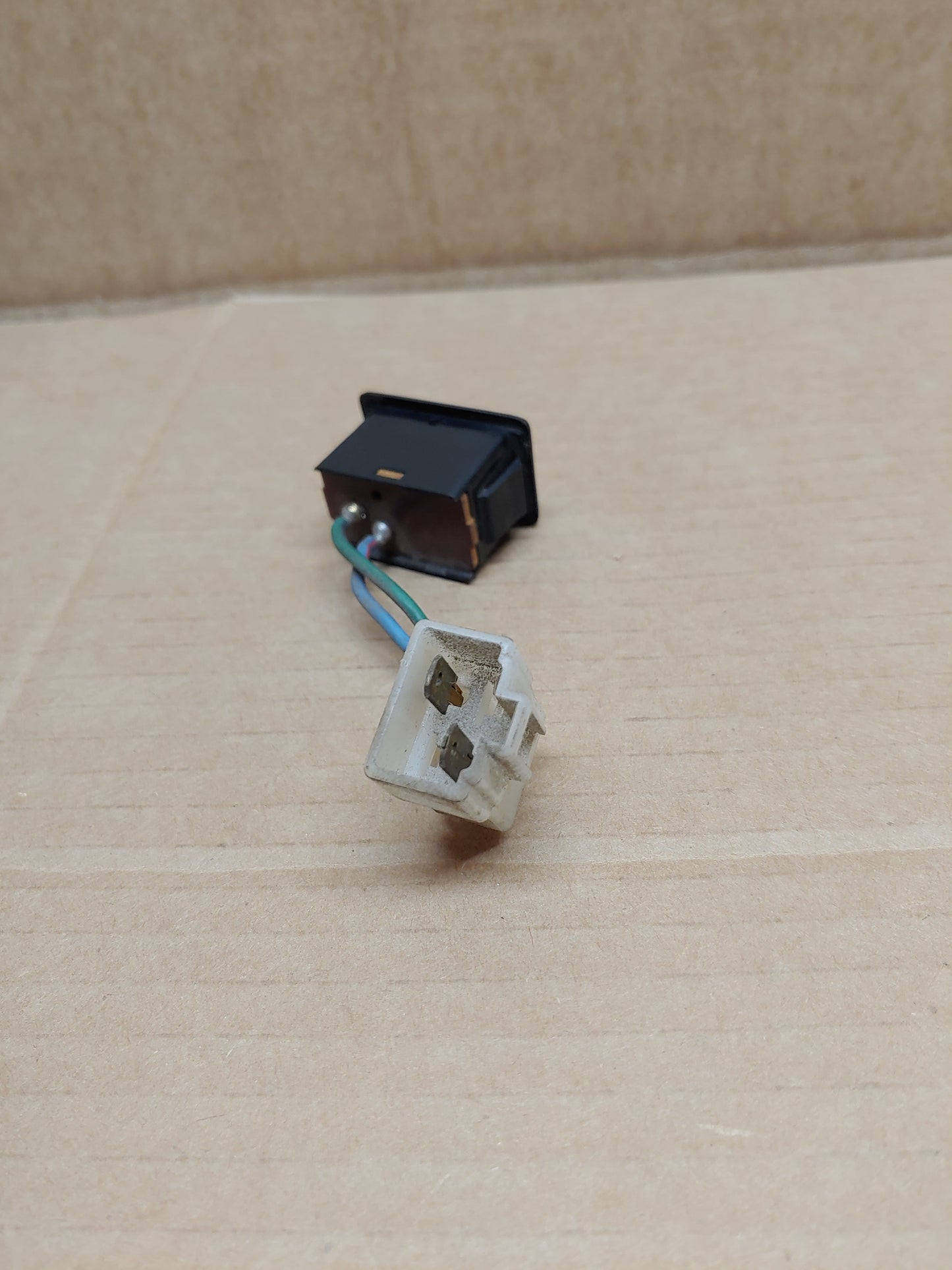 1981-1983 Mazda Rx7 Fuel Door Lid Opener Switch