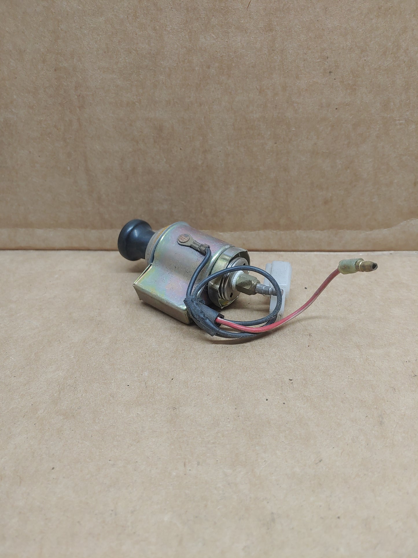 1984-1985 Mazda RX7 Cigarette Lighter Assembly and Lighter