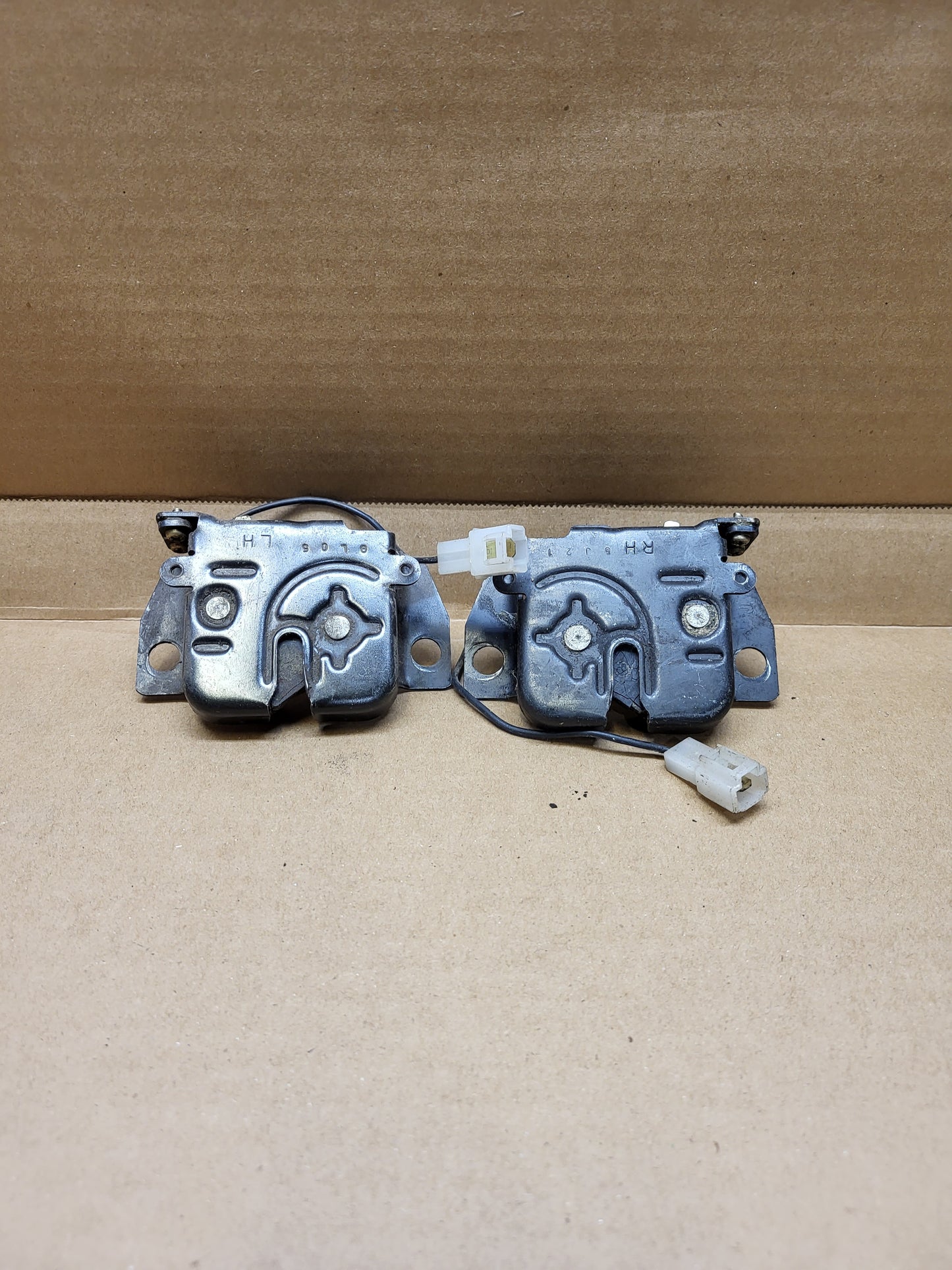 1986-1991 Mazda RX7 FC Hatch Trunk Latch Coupe