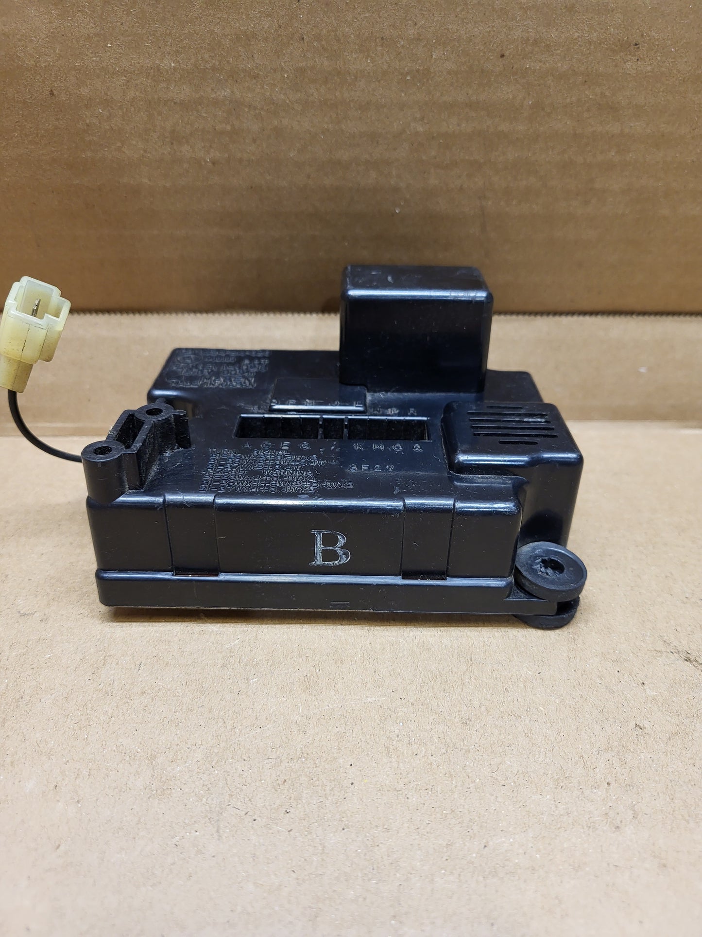 1981-1983 Mazda RX7 FB Flasher Module