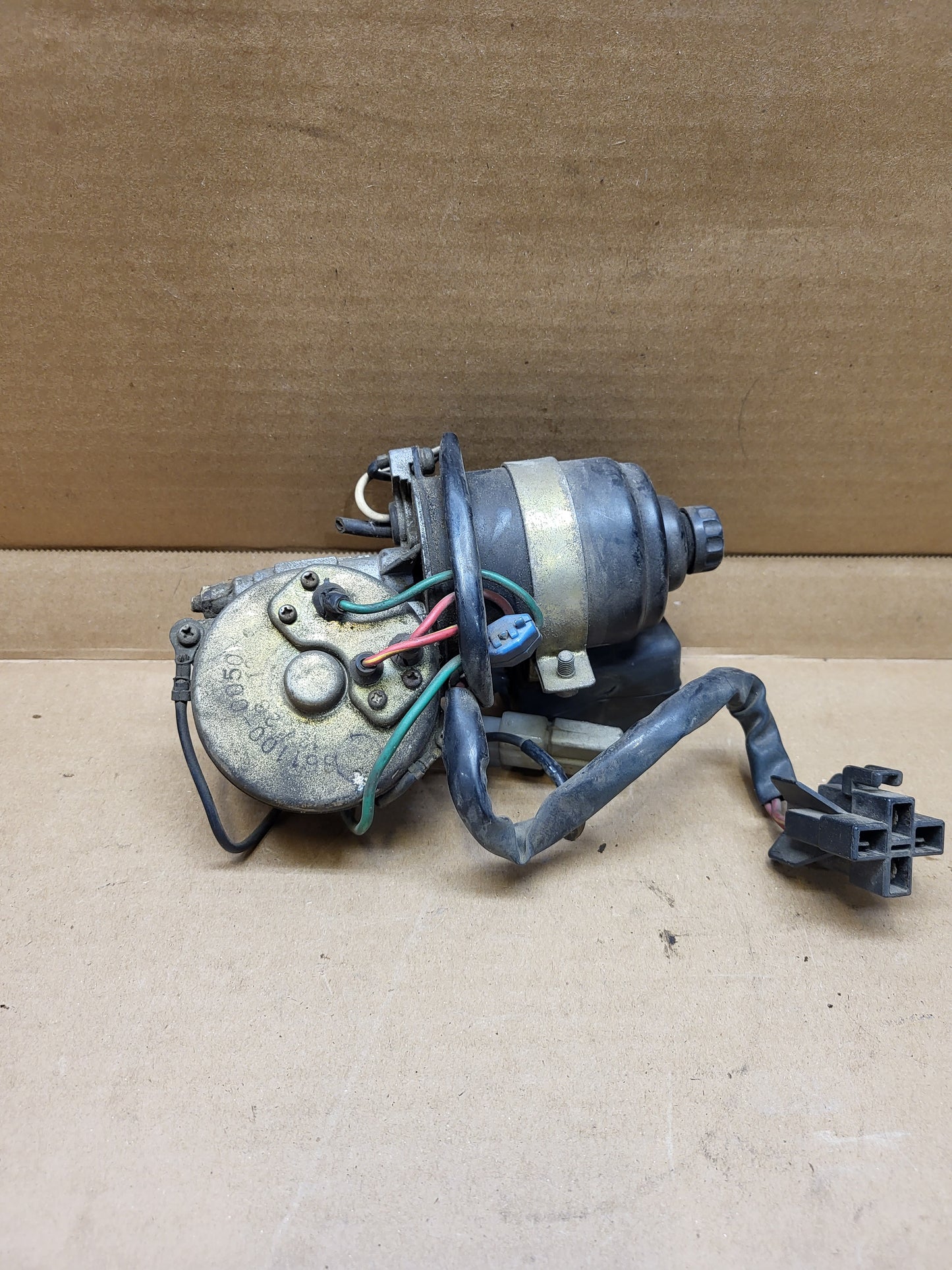 1981-1982 Mazda RX7 FB Headlight Motor