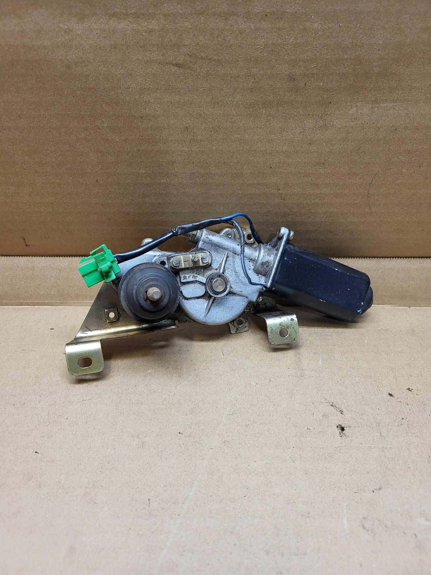 1986-1991 Mazda RX7 Rear Wiper Motor