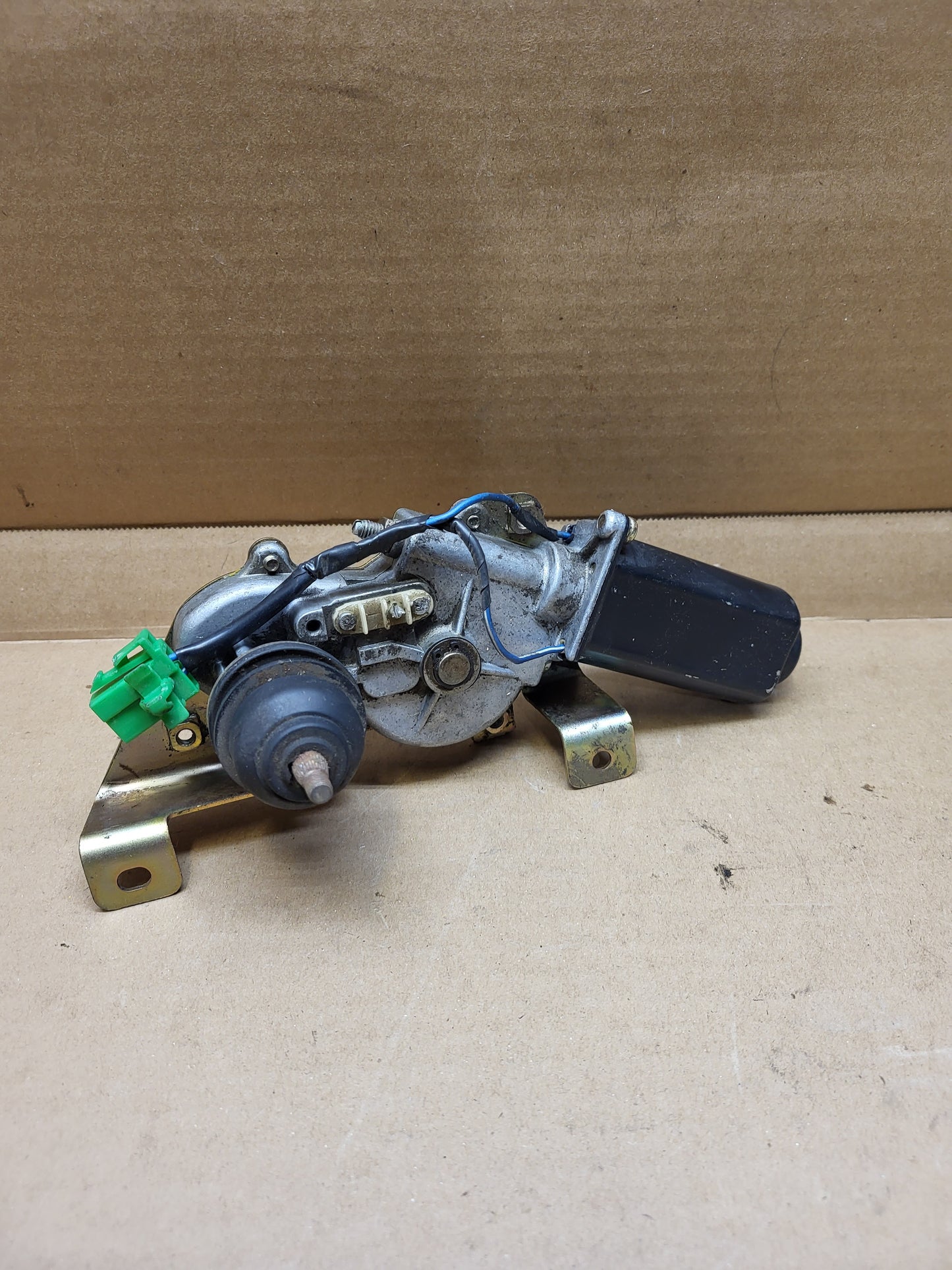 1986-1991 Mazda RX7 Rear Wiper Motor