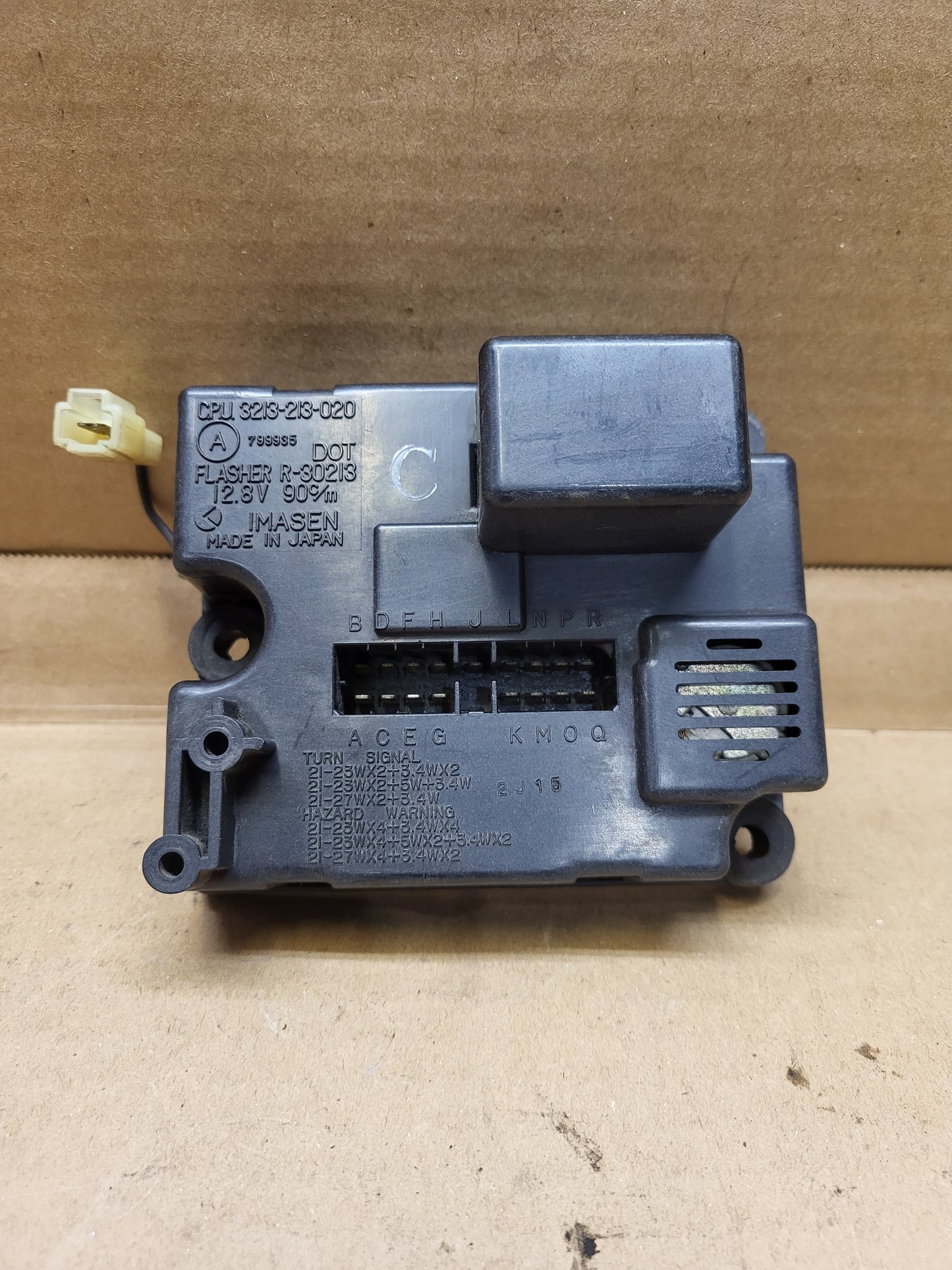 1984-1985 Mazda RX7 FB Flasher Module