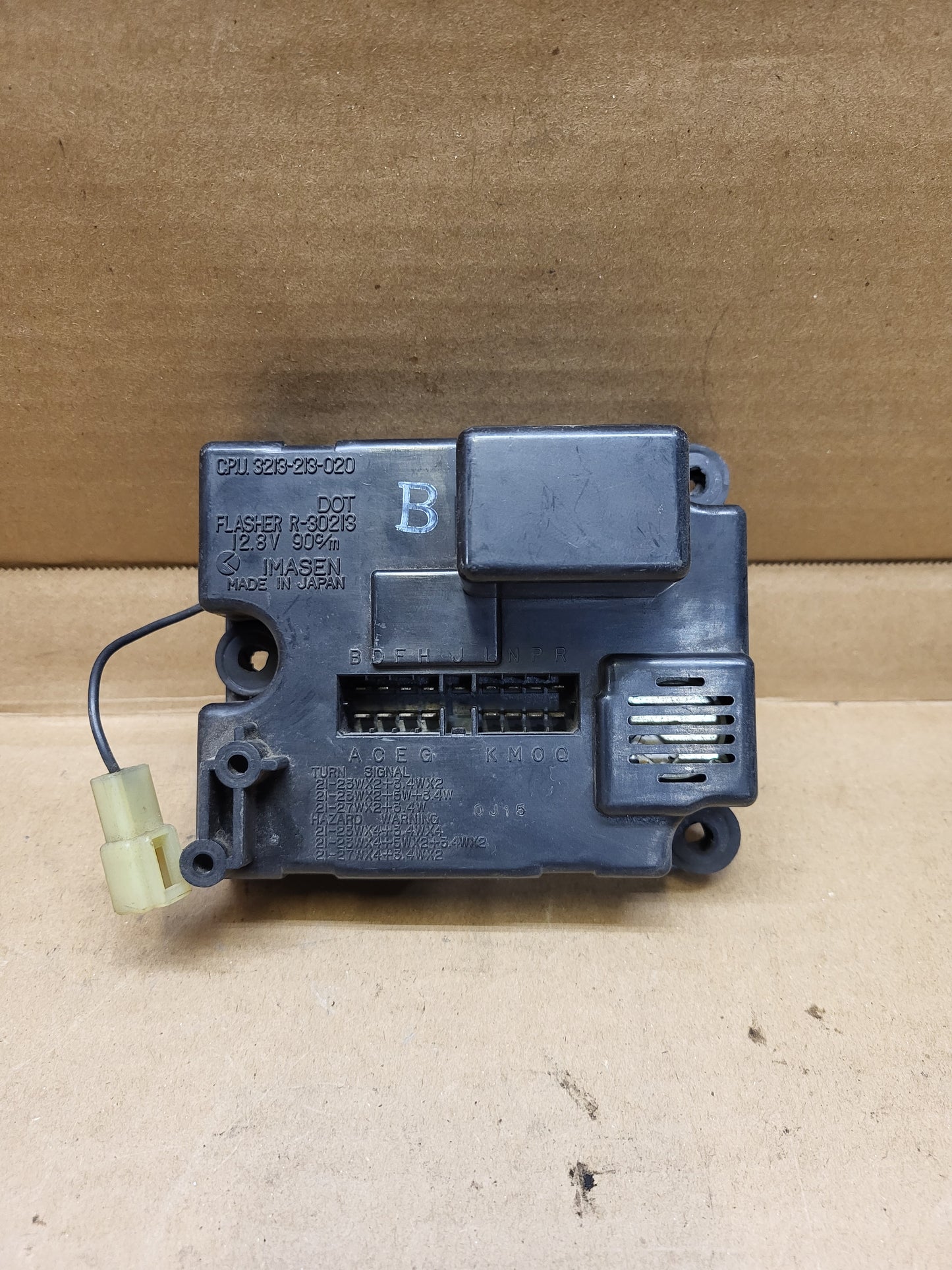 1984-1985 Mazda RX7 FB Flasher Module