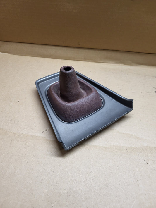 1984-1985 Mazda RX7 FB Shifter Boot and Trim