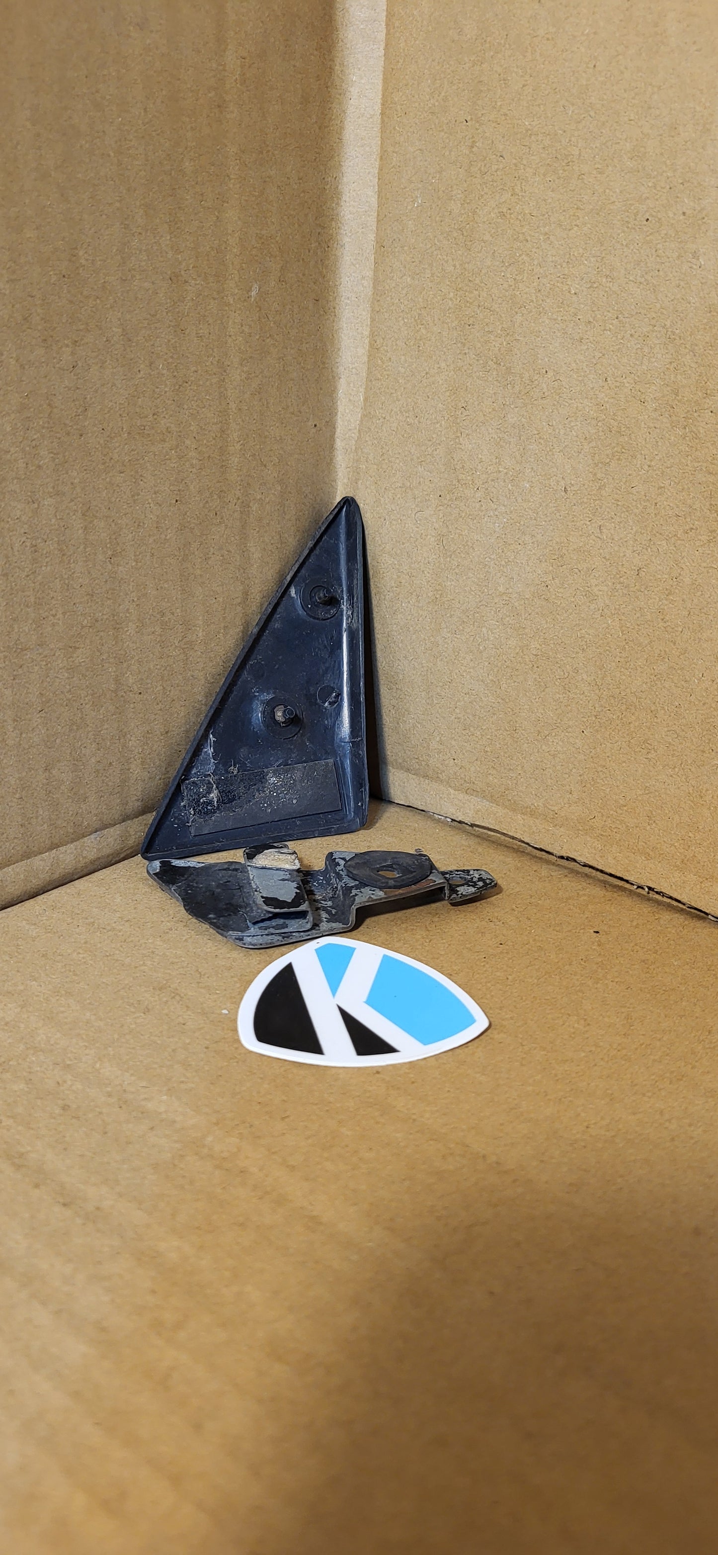 1979-1980 Mazda RX7 SA Rear Quarter Glass Trim Triangle