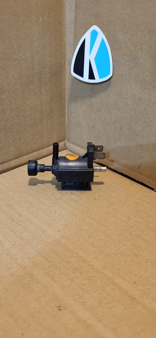 1981-1995 Mazda Rx7 Fuel Pressure Regulator Vacuum Valve Solenoid