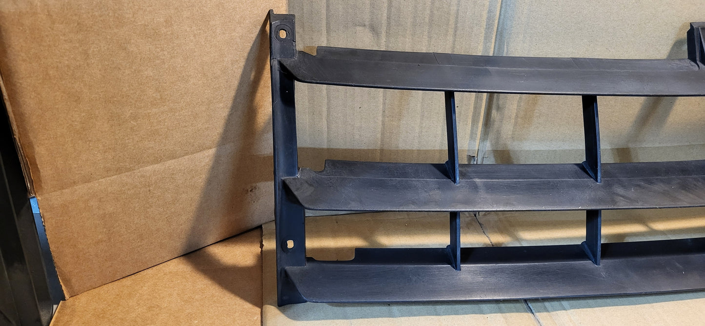 1979-1980 Mazda RX7 SA Front Grille S1