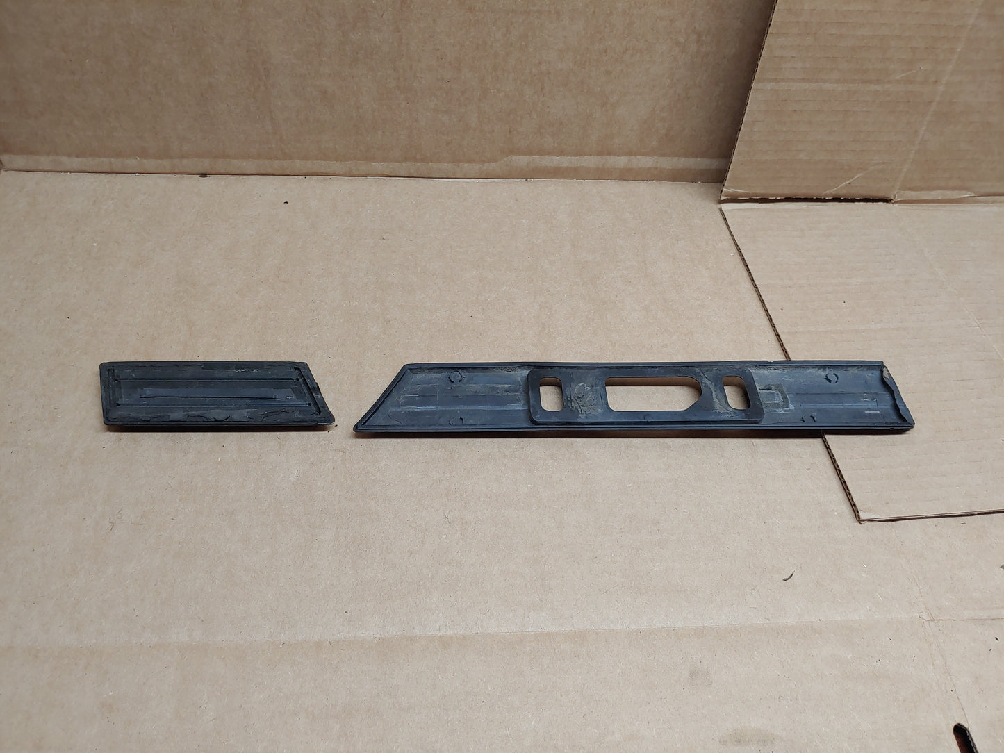 1986-1988 Mazda Rx7 FC Rear Fender Side Molding Trim