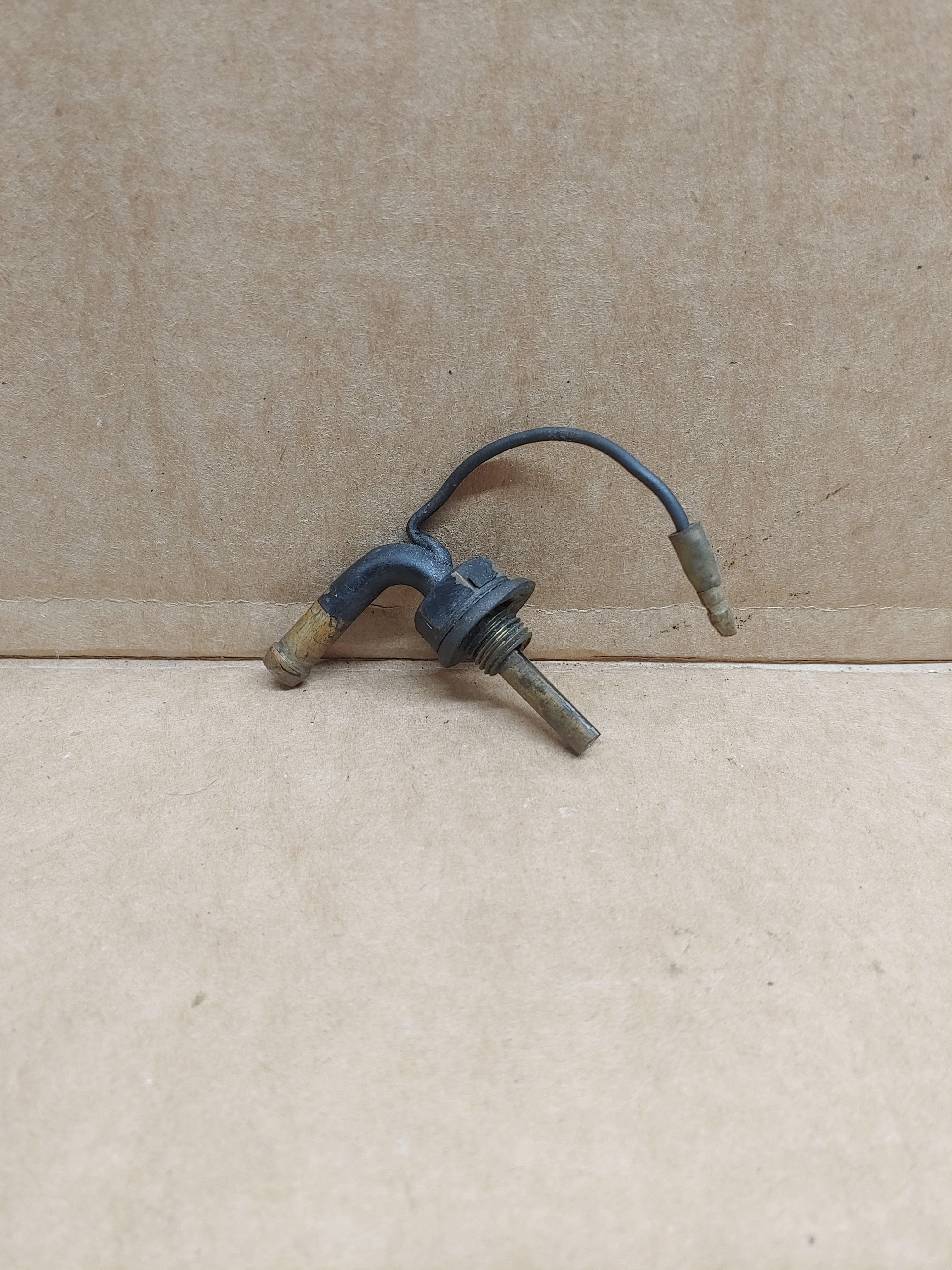 New Coolant Level Sensor With Gasket For Mazda RX7 (1979-1991) - OEM #8553-15-611
