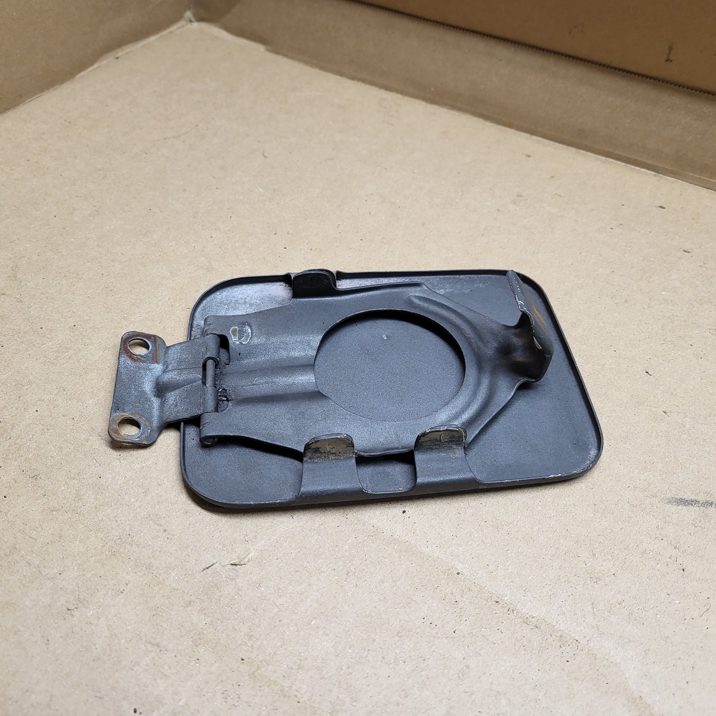 1984-1985 Mazda RX7 FB Gas Door