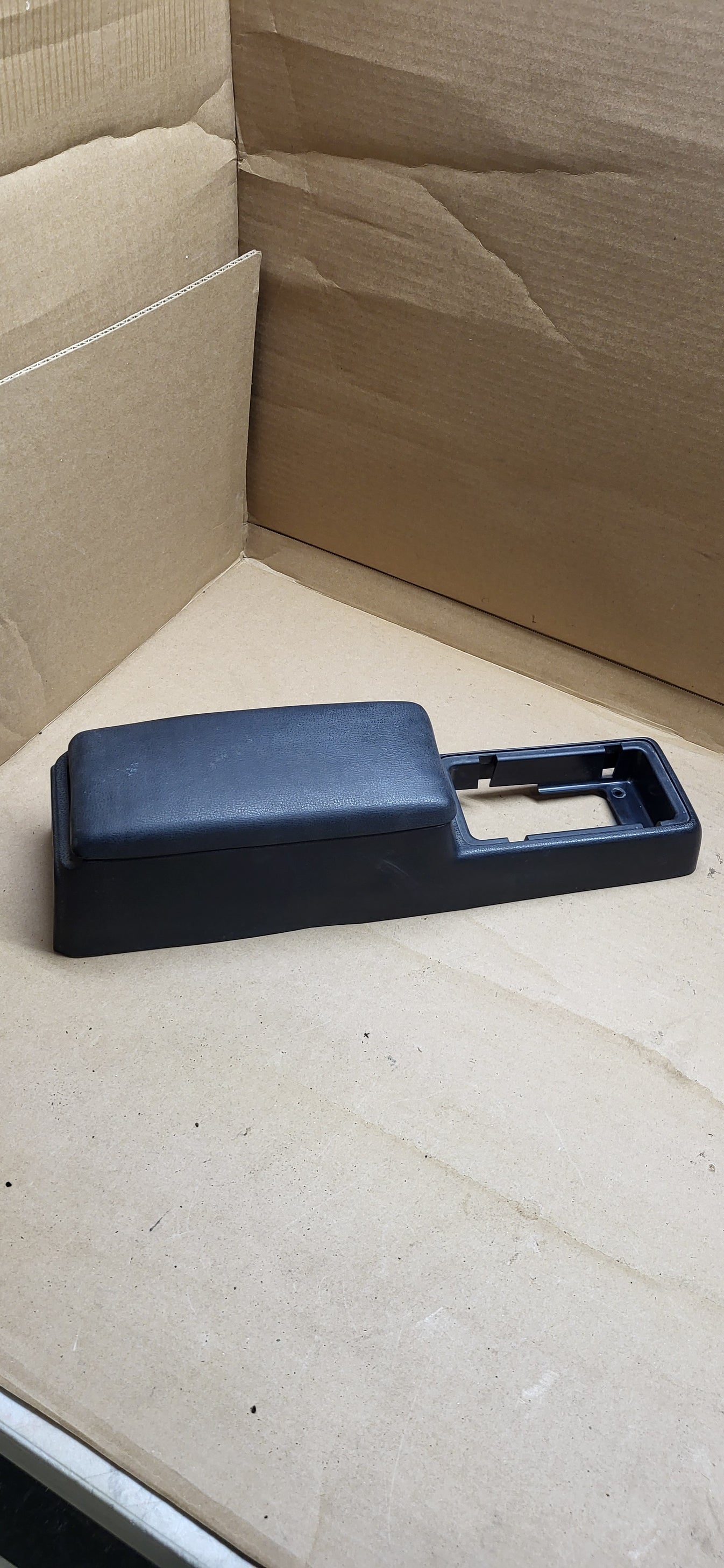 19811985 Mazda RX7 FB Center Console knownmotors