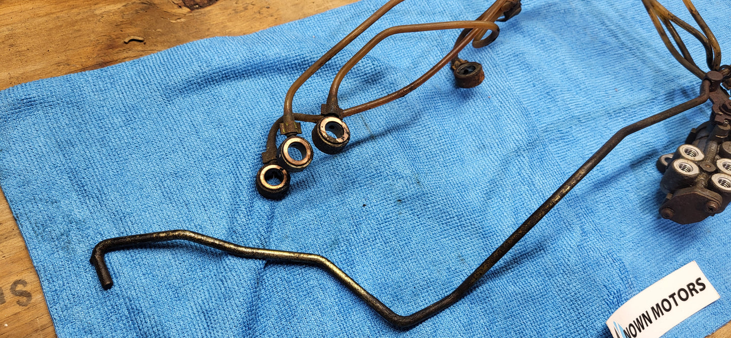 1984-1985 Mazda RX7 GSL-SE Oil Metering Pump and lines